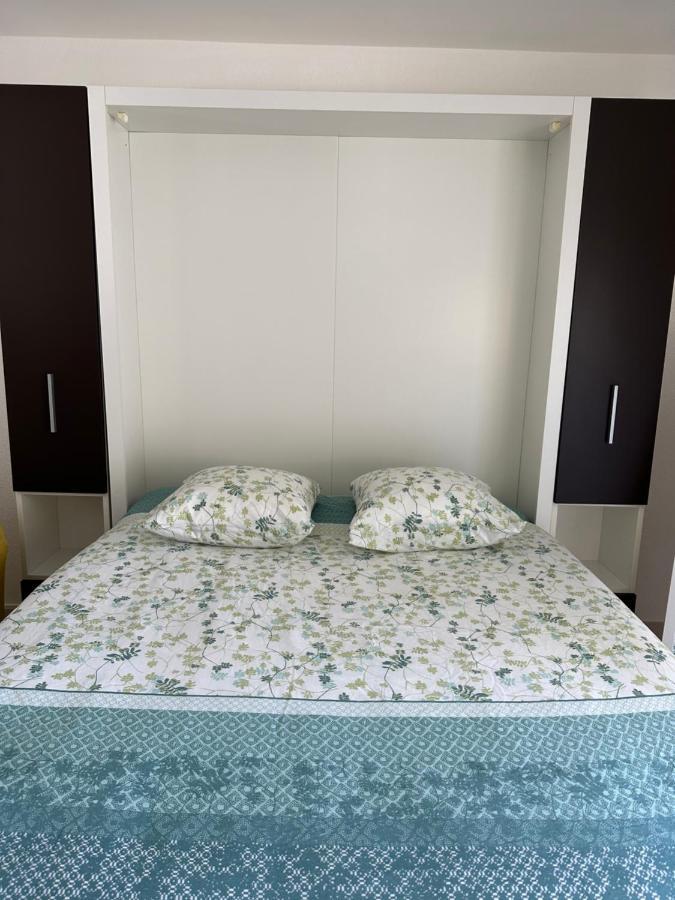 Vue Sur Le Port Apartment Agde Exterior photo